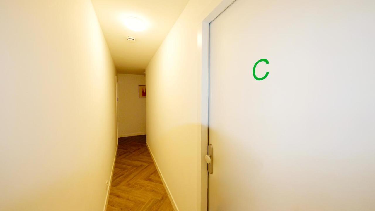 דירות איינדהובן Sunny 45M2 Penthouse With Balcony And Terrace - R65C מראה חיצוני תמונה